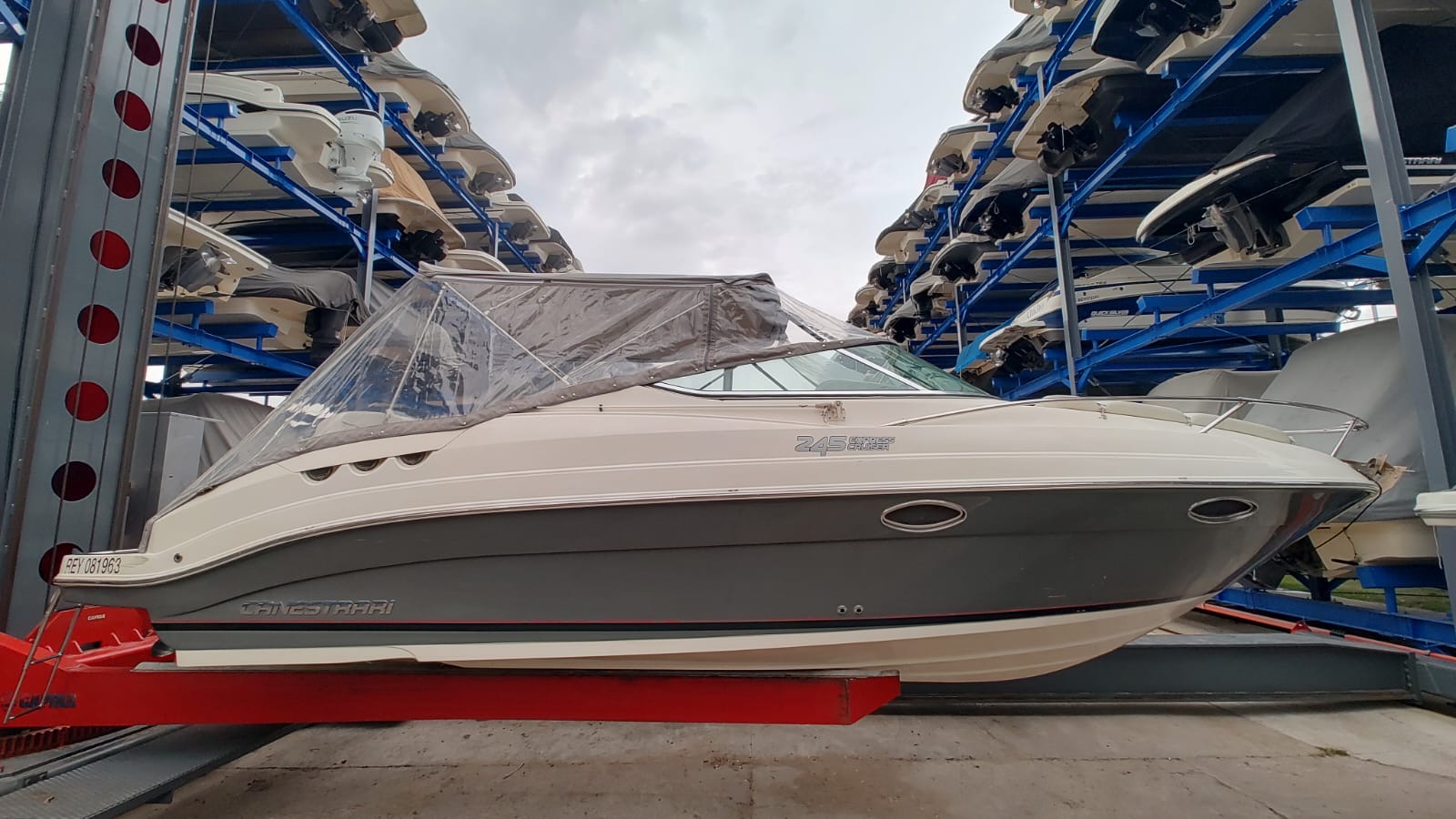 Canestrari Cuddy 245 2017 Mercruiser 250 hp mpi B III